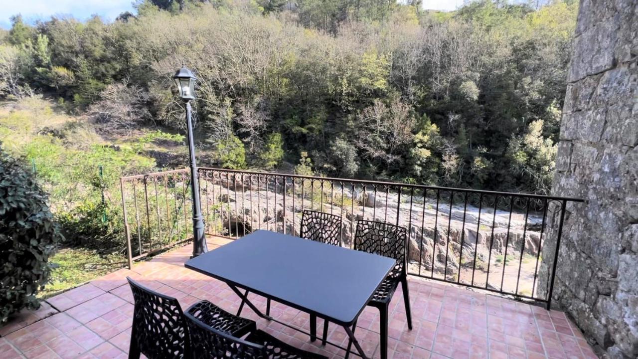 Logis Hotel Restaurant Le Domaine De L'Eau Vive Largentiere Exterior photo