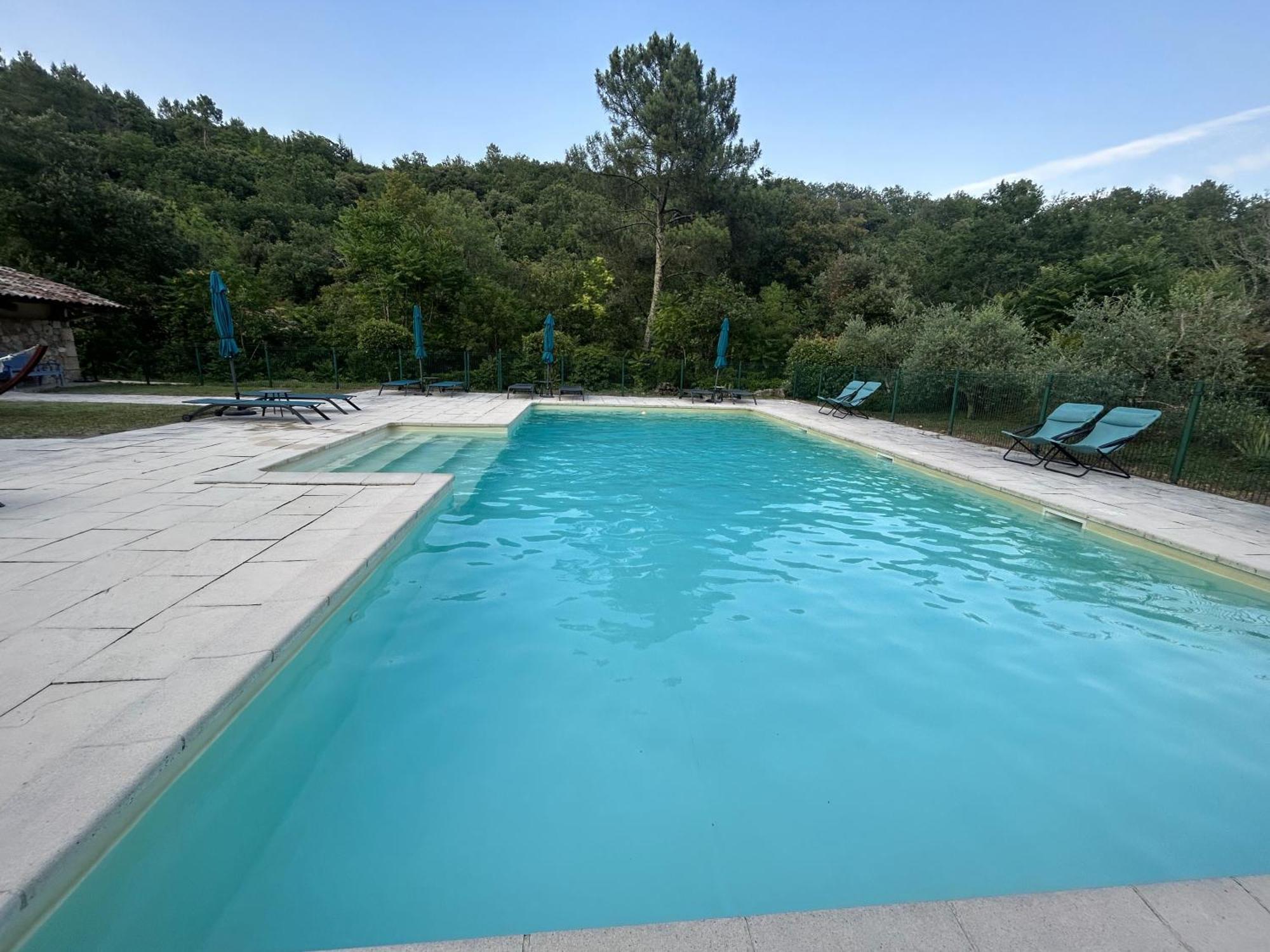 Logis Hotel Restaurant Le Domaine De L'Eau Vive Largentiere Exterior photo