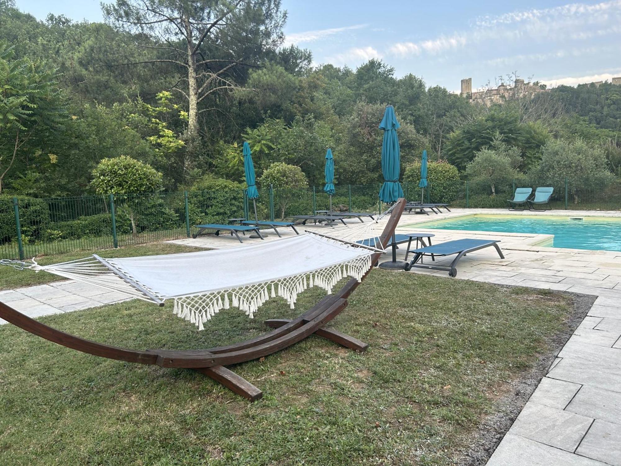 Logis Hotel Restaurant Le Domaine De L'Eau Vive Largentiere Exterior photo